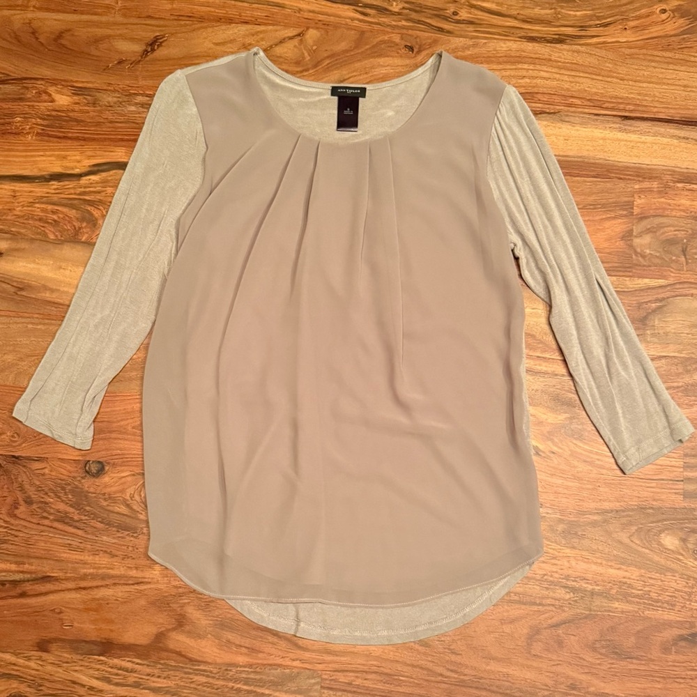 Ann Taylor Taupe-Gray Women's Top